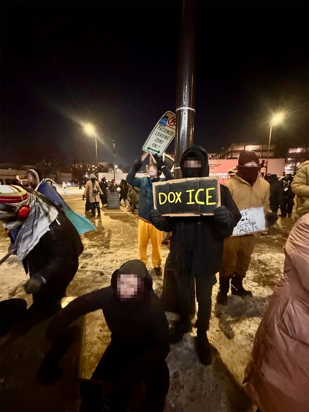 The Noise Demonstrations Keeping ICE Agents Awake at Their Hotels : A Model from the Twin Cities 1 image